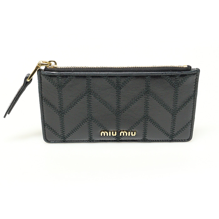 MiuMiu(미우미우) 5MB006 블랙 비텔로 샤인 패치워크 금장 레터링 로고 지퍼 카드지갑