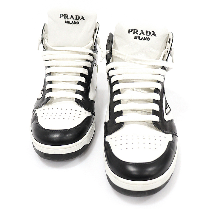 Prada(프라다) 2TE182 화이트 블랙 레더 디스트릭트 하이탑 남성 스니커즈 9